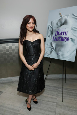 photo 9 in Jenna Ortega gallery [id1371205] 2025-05-09 00:00:00