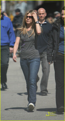 photo 17 in Jennifer Aniston gallery [id144834] 2009-04-03 00:00:00