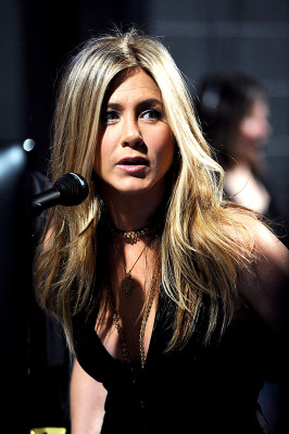 photo 18 in Jennifer Aniston gallery [id325500] 2011-01-11 00:00:00
