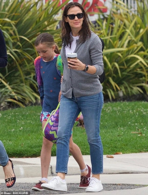 photo 29 in Jennifer Garner gallery [id1142797] 2019-06-06 00:00:00