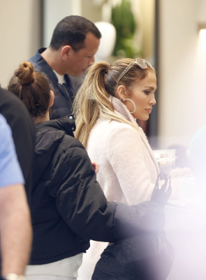 Jennifer Lopez pic #1099186