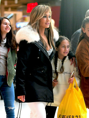 Jennifer Lopez pic #1118328