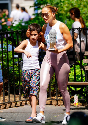 Jennifer Lopez pic #1156789