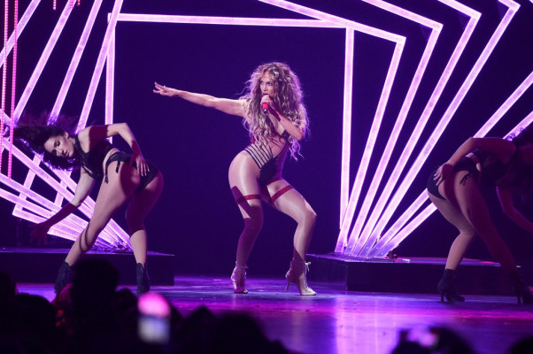 Jennifer Lopez pic #1005536