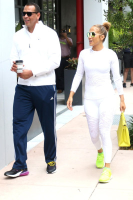 Jennifer Lopez pic #1040400