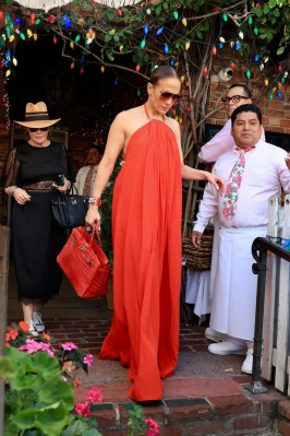 photo 23 in Jennifer Lopez gallery [id1335630] 2023-10-22 00:00:00