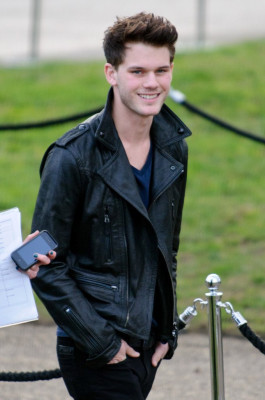photo 21 in Jeremy Irvine gallery [id718700] 2014-07-23 00:00:00