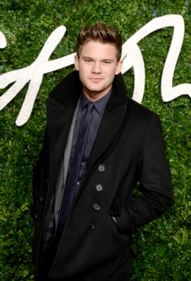 photo 3 in Jeremy Irvine gallery [id745377] 2014-12-05 00:00:00