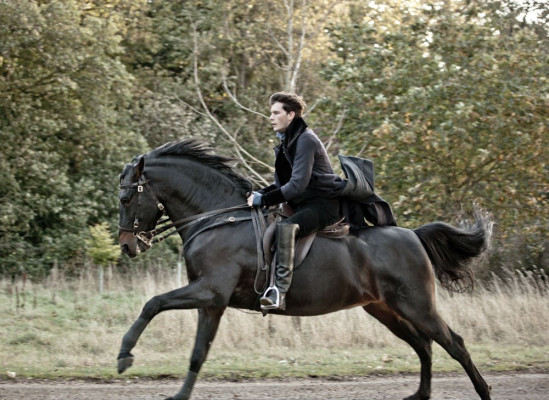 Jeremy Irvine pic #713747