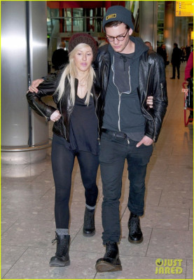 Jeremy Irvine pic #714275
