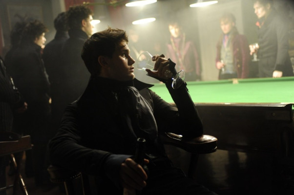 Jeremy Irvine pic #713730