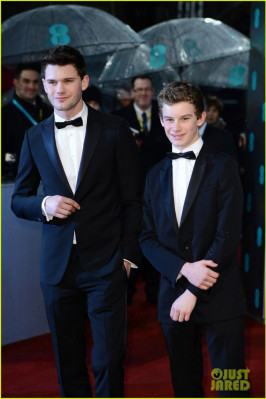 Jeremy Irvine pic #717751