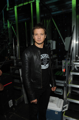 Jeremy Renner pic #417810