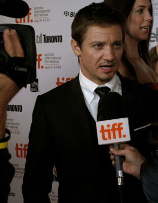 Jeremy Renner pic #417739