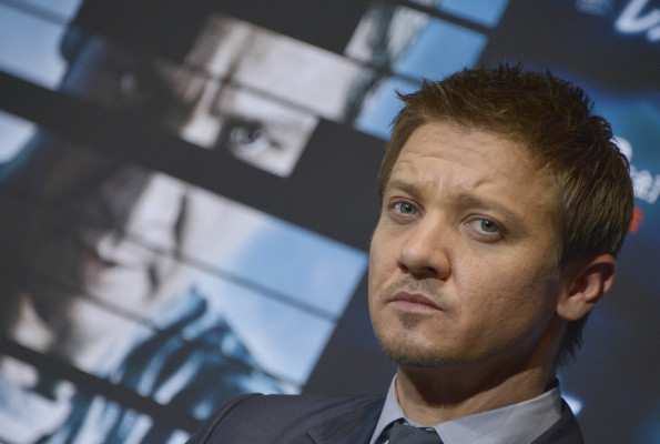 Jeremy Renner pic #585343