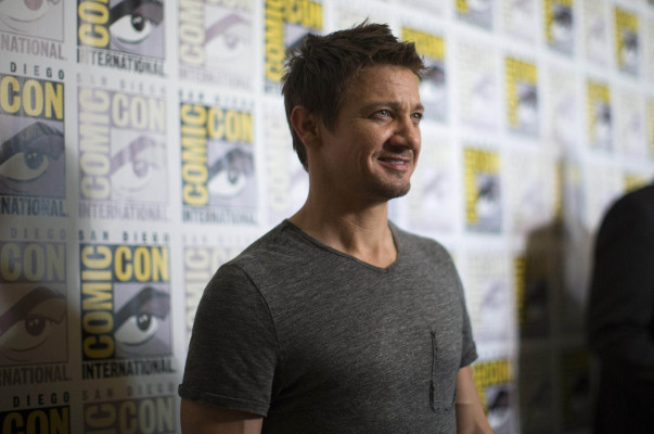 Jeremy Renner pic #905744