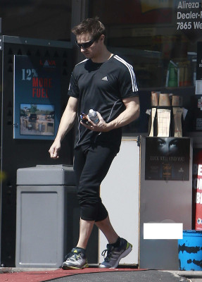 photo 6 in Jeremy Renner gallery [id681791] 2014-03-25 00:00:00
