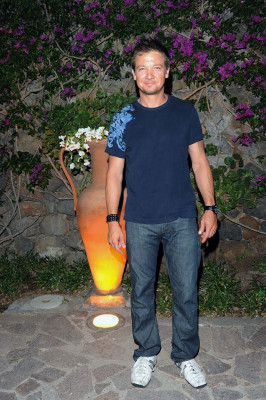 Jeremy Renner pic #577095