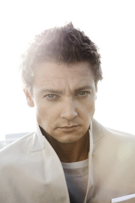 Jeremy Renner pic #495425