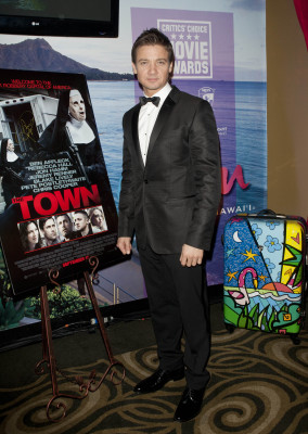 Jeremy Renner pic #593369