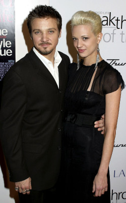 Jeremy Renner pic #596865