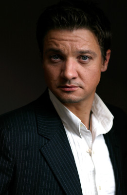 Jeremy Renner pic #574353