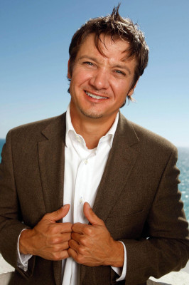 Jeremy Renner pic #527350