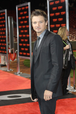 Jeremy Renner pic #604372