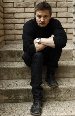Jeremy Renner pic #586305