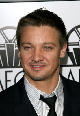 Jeremy Renner pic #605593