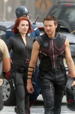 Jeremy Renner pic #581324