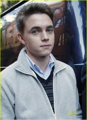 photo 12 in Jesse McCartney gallery [id146663] 2009-04-10 00:00:00