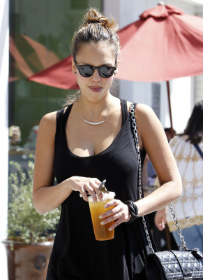 Jessica Alba pic #403649