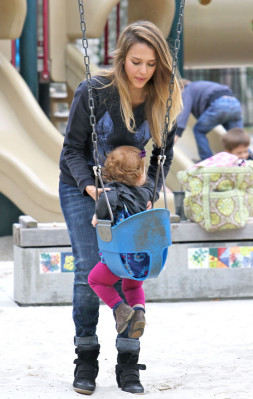 Jessica Alba pic #595484