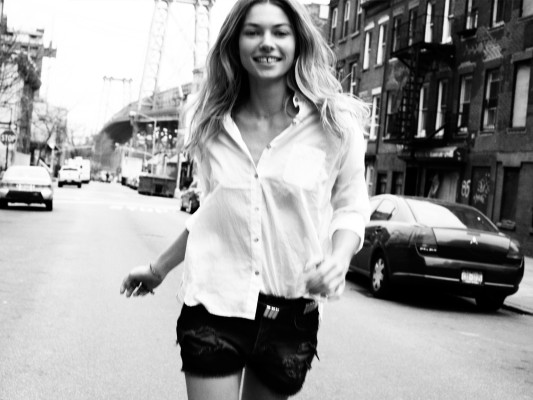 photo 5 in Jessica Hart gallery [id509603] 2012-07-12 00:00:00