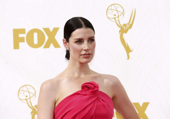 Jessica Pare pic #1255347