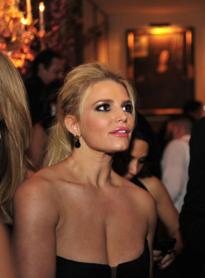 Jessica Simpson pic #696756