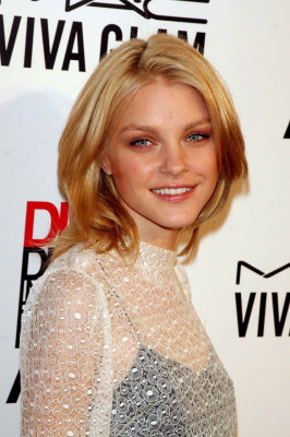 photo 29 in Jessica Stam gallery [id236612] 2010-02-17 00:00:00