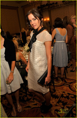 Jessica Stroup pic #154975