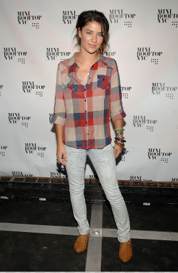 Jessica Stroup pic #222326