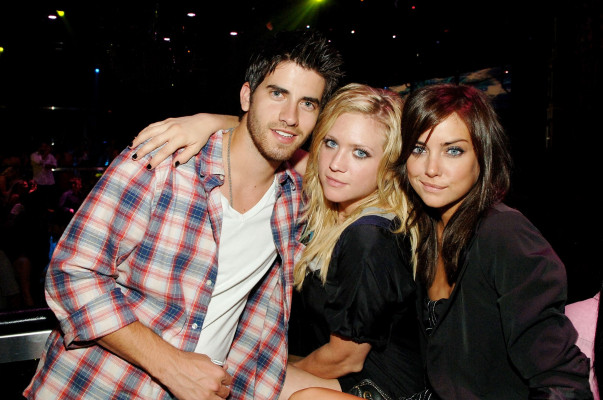 Jessica Stroup pic #238633