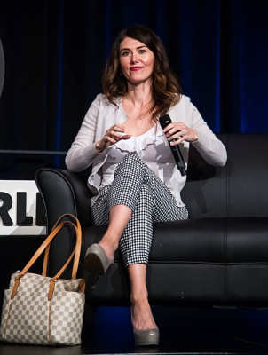 Jewel Staite pic #1087952