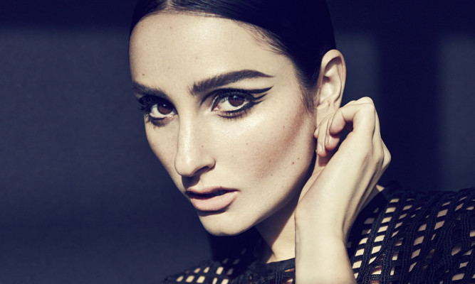 Jillian Banks pic #732012