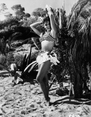 photo 6 in Joan Collins gallery [id246434] 2010-04-01 00:00:00