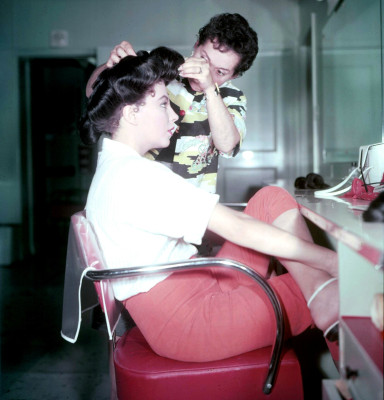 Joan Collins pic #376905