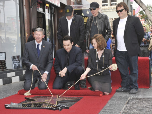 photo 6 in John Cusack gallery [id557236] 2012-11-28 00:00:00