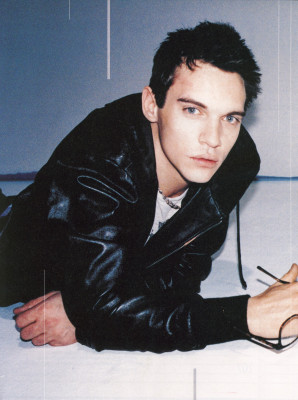 Jonathan Rhys-Meyers pic #208090