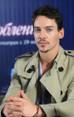 Jonathan Rhys-Meyers pic #602073