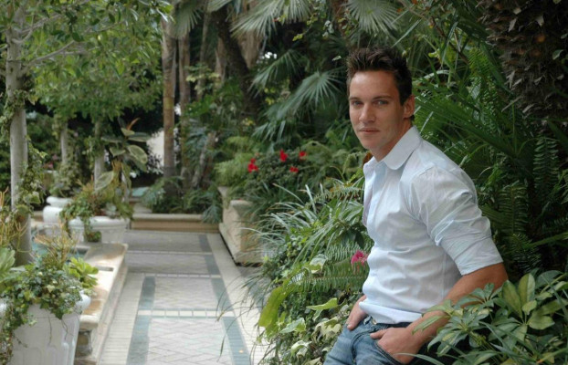 Jonathan Rhys-Meyers pic #602079
