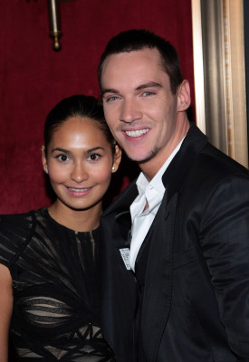 Jonathan Rhys-Meyers pic #720924
